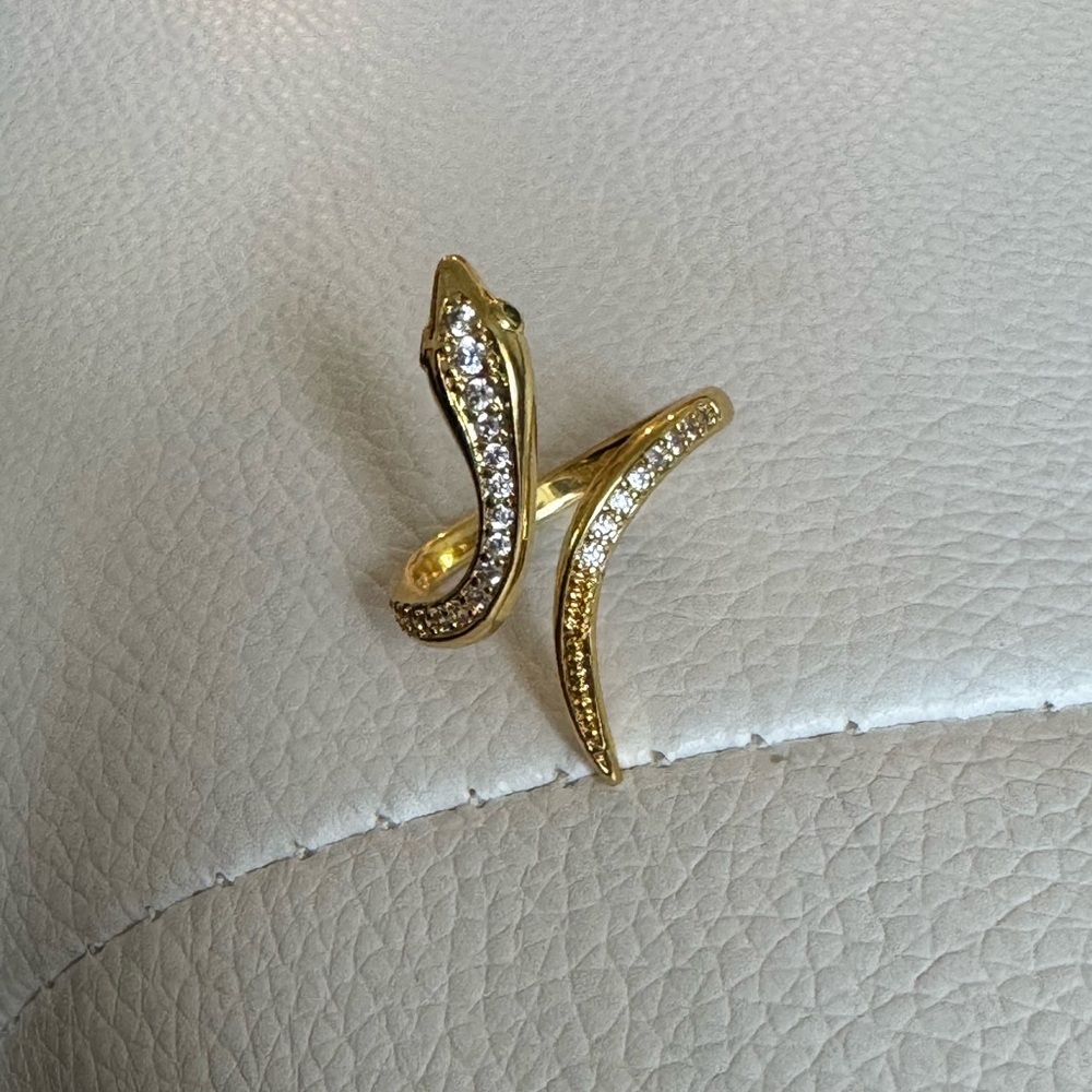 Snake Ring Gold Tone and Rhinestone Adjustable New - Picture 5 of 8